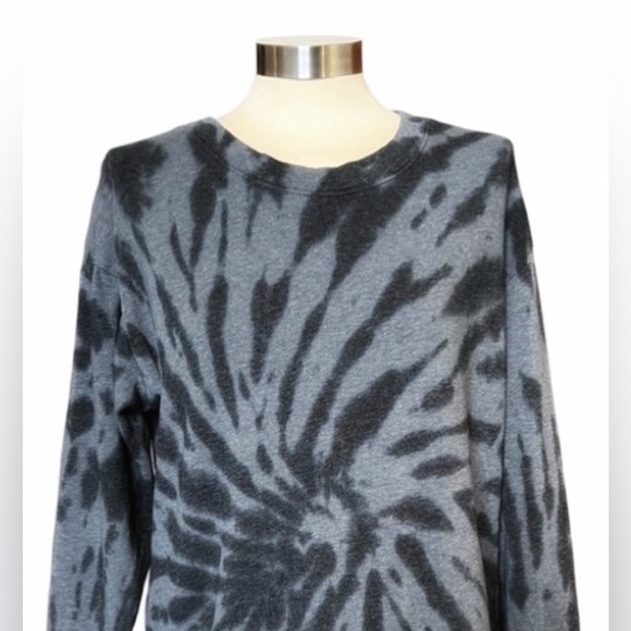 Le Verde Blue Tie-Dye High-low soft Crewneck Sweatshirt women’s size Small - Picture 3 of 3
